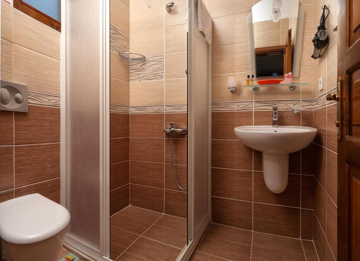 Flores Hotel Alaçatı Ngoại thất bức ảnh