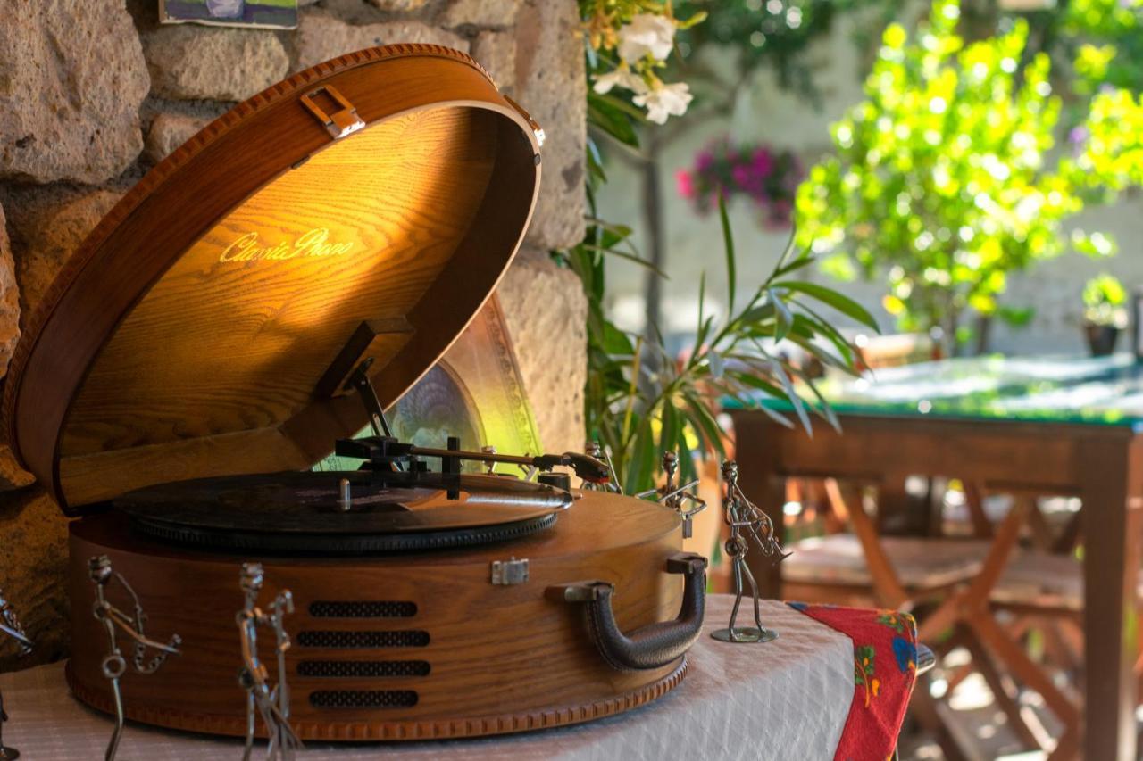 Flores Hotel Alaçatı Ngoại thất bức ảnh