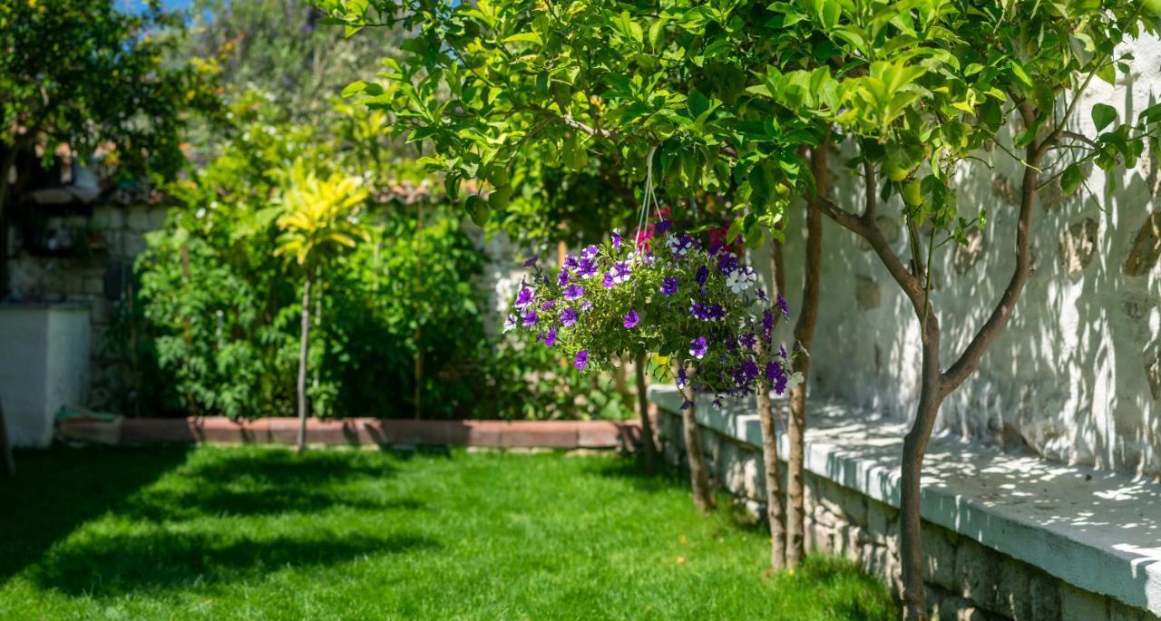 Flores Hotel Alaçatı Ngoại thất bức ảnh